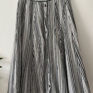 Universal thread high waisted skirt